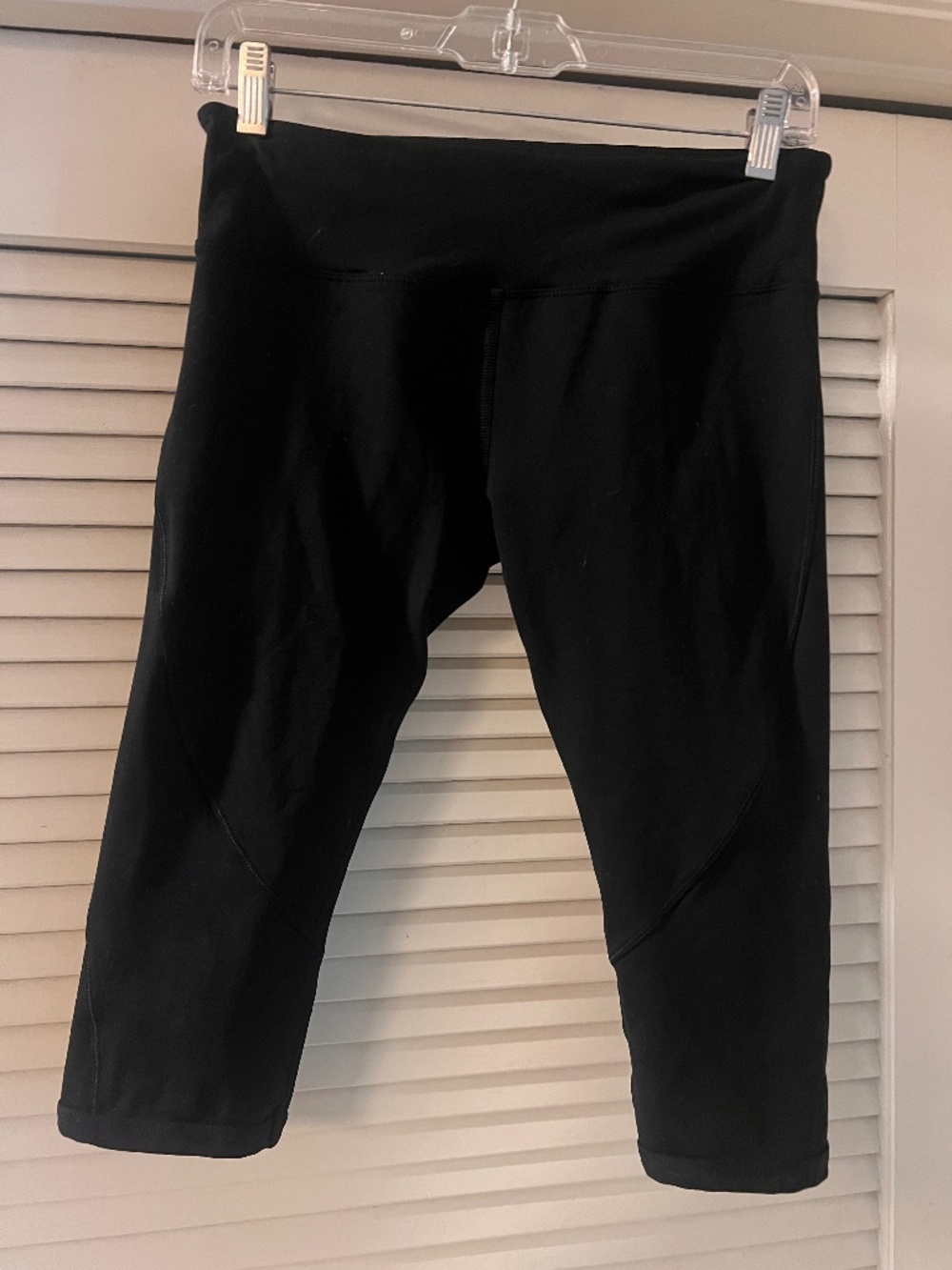 Lorna Jane capri leggings size small